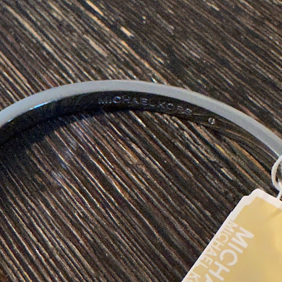 MK bracelet - Picture 10 of 14